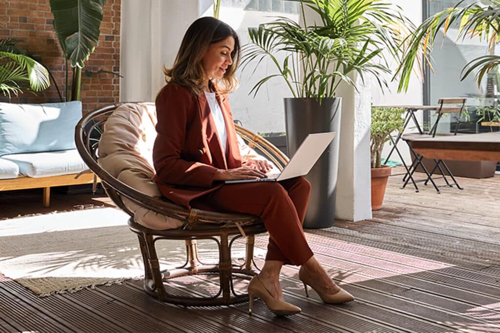 Altrata’s Executive Insight at your Fingertips and Available in Snowflake   