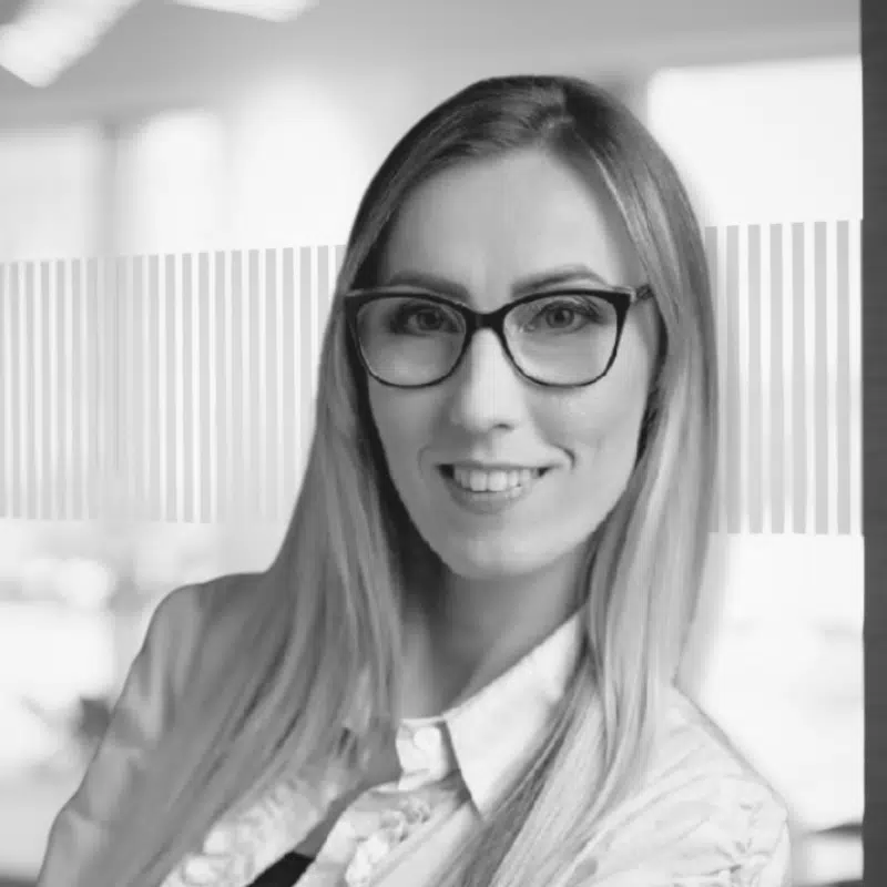 Bettina Fésüs-Lengyel headshot